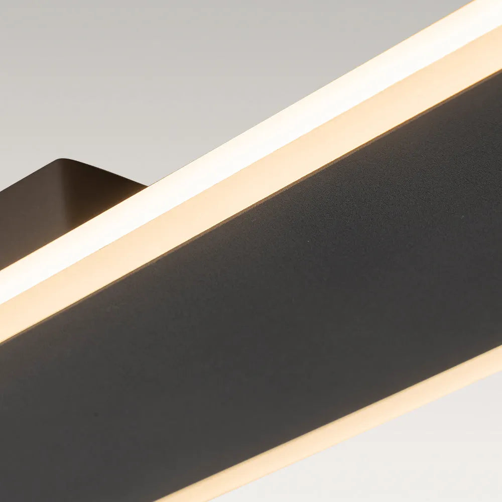 Ostruva Lineær LED Loftslampe
